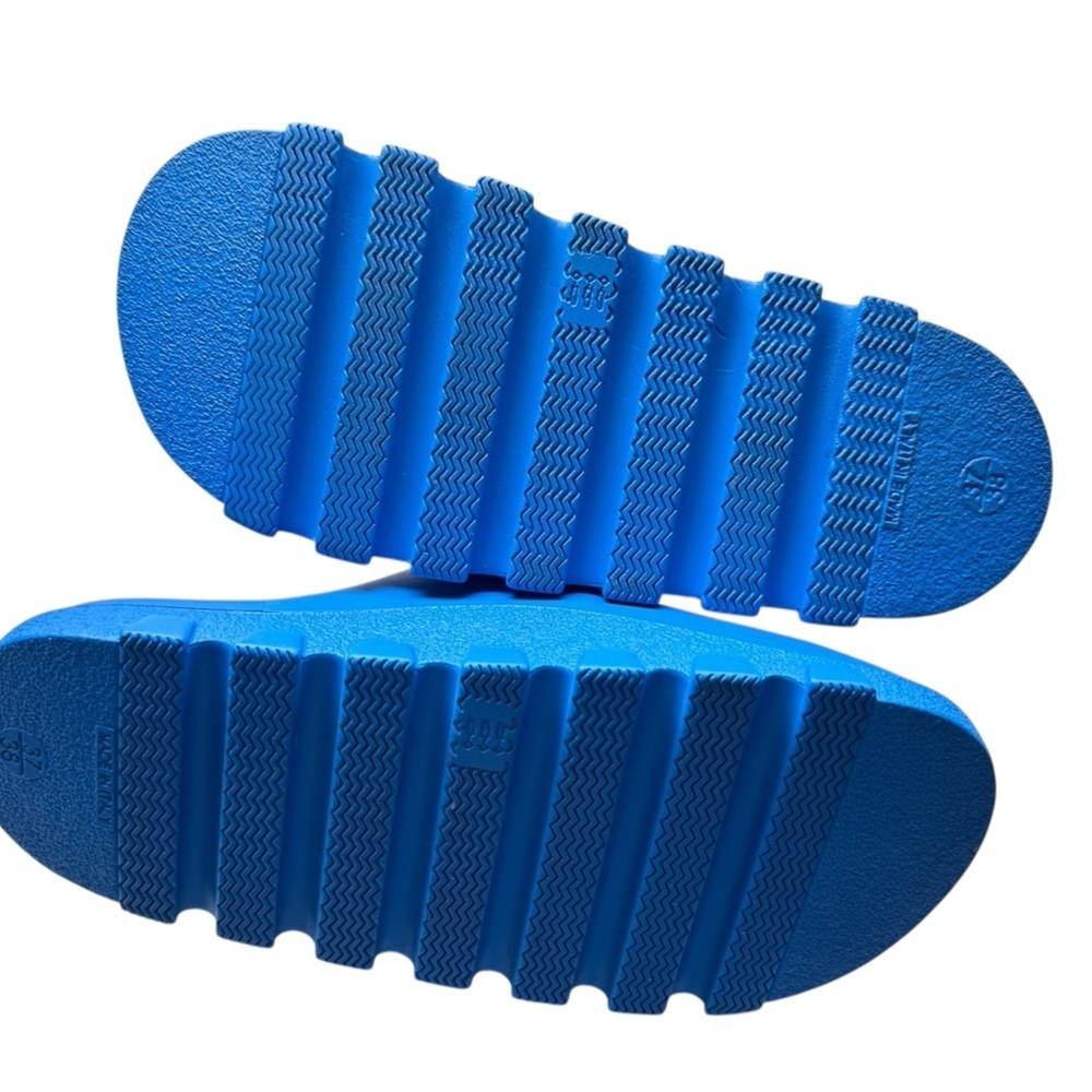 NWOT Free People Halftime Slides in All Abord - Picture 7 of 9